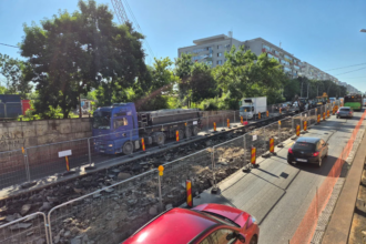 etapa decisiva pe santierul la sinele de tramvai de pe tronsonul grivitei pod constanta jiului au inceput sapaturile ce se intampla cu traficul 6a180c8bcffb2