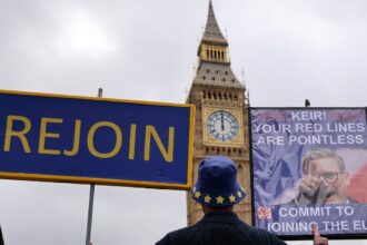 no tailor made deal for uk if it wants to rejoin bloc say former eu brexit officials 6a0bb62e8e060