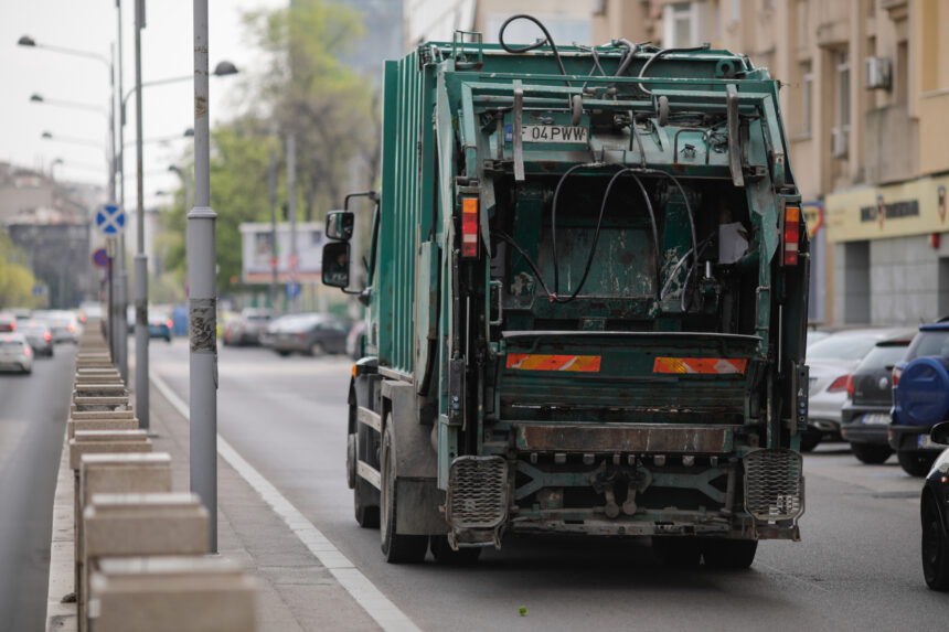 proiectul plateste pentru cat arunci pus in dezbatere publica de pmb primariile de sector vor fi obligate sa implementeze noul regulament 6a186efd390bd