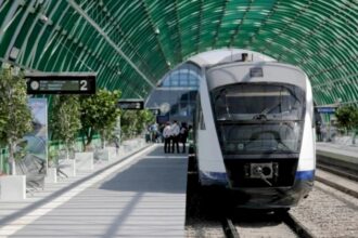trenuri anulate pe ruta gara de nord aeroport otopeni saptamana viitoare se fac lucrari la infrastructura feroviara 6a12c68ebfd48