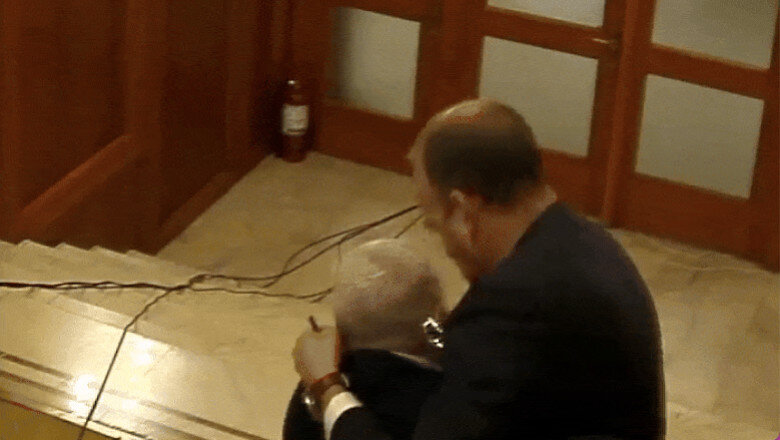 video incepe procesul bataii din parlament dintre dan vilceanu si florin roman dupa doi ani de cand a avut loc scandalul 6a0c2fb010495