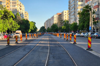 video santierul de pe bulevardul chisinau e aproape gata mai raman 70 de metri pe care trebuie sa se monteze sinele de tramvai 6a169ef3506ef