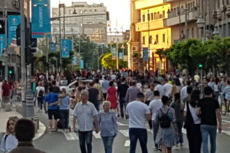 bucurestiul care nu mai doarme vara aerul conditionat noua frontiera sociala a capitalei 6a30bde25a627