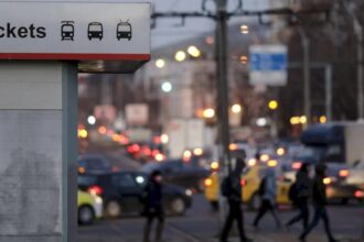 dupa ce dimineata a zburat un pantograf pe sine acum a picat curentul in reteaua stb nu putem lua bilete de autobuz troleibuz ori tramvai de la zeci de gherete 6a3a68e65d2a0