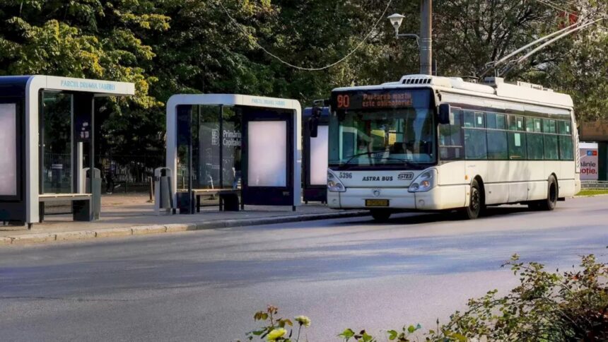 proiectul statii stb cu umbra si adapost ca sa nu ne mai coacem in asteptarea tramvaiului pe masa cgmb e nevoie de aproximativ 1 000 prin tot orasul 6a4227b320198