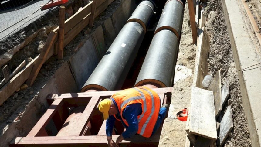 termoenergetica vrea sa cumpere conducte noi de 1 milion de lei sa mai schimbe din cele vechi care se sparg nonstop licitatie lansata in seap 6a390939d21dc