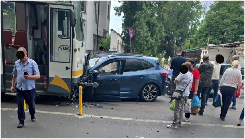 update teribil accident pe barbu vacarescu o masina implicata intr un accident proiectata intr un tramvai de pe linia 5 precizarile stb 6a217f49a4e31