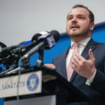 alexandru rogobete alaturi de protestatarii din sanatate nu putem vorbi despre siguranta pacientilor fara sa avem grija de cei care ii ingrijesc 6a5e013f555ad