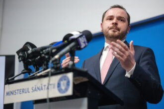 alexandru rogobete nu voi vota niciodata o lege care slabeste sistemul de sanatate fostul ministru critica masurile care afecteaza personalul medical 6a61bd8d17585