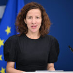 bruxelles ul adopta noile reguli privind certificatele de emisii roxana minzatu europa se poate decarboniza fara sa si inchida fabricile ce beneficii are romania 6a5a2904385ca