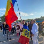 calin georgescu primit de sute de sustinatori la targul de la calugareni in judetul giurgiu 6a659aaa550ce
