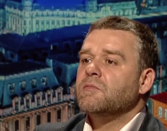 ciprian ciucu spune ca l am inteles gresit nu baga masinile in centrul vechi doar le lasa sa intre putin 6a68e1b17ea8e