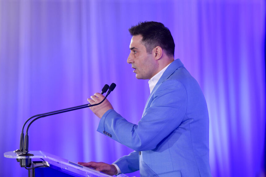 claudiu manda il ataca pe bolojan pe tema sistemului de sanatate cand un copil ajunge la urgenta niciun calcul bugetar nu poate fi mai important decat datoria de a i oferi ingrijirea de car 6a63761fadb47