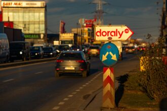 doraly are o platforma si o aplicatie pentru telefoane este cel mai vechi parc comercial cu multe magazine din bucuresti da3da29a