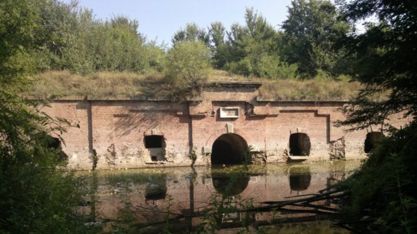 foto e in pericol inca un fort din valoroasa dar abandonata centura de fortificatii a bucurestiului apel civic la pmb ps1 si ministerul culturii 6a671fe77b9dc