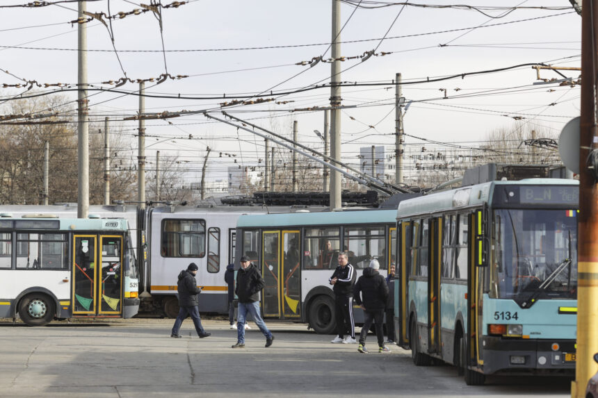 incep plecarile voluntare din stb de unde 200 de oameni vor fi dati afara cine alege demisia in locul concedierii primeste 6 salarii compensatorii 6a607a301b8b5