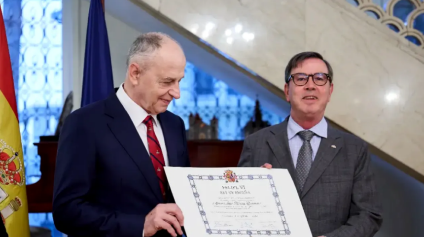 mircea geoana a fost decorat de regele spaniei cu una dintre cele mai inalte ordine civile 6a50fecfa818c