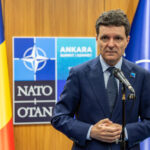 nicusor dan nu va pastra arma primita la summitul nato unde ajunge pistolul oferit de erdogan 6a4f80e481040