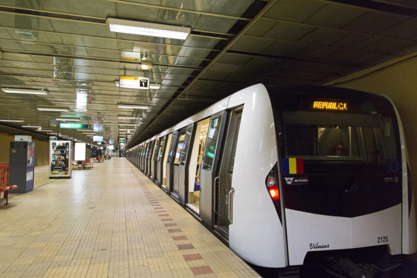 nou interval orar pentru accesul la metrou pentru calatorii cu biciclete sau trotinete metrorex a lansat un proiect pilot 6a50d2630de14