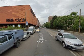 s a surpat asfaltul pe str ziduri mosi din zona piata obor traficul e oprit pe sensul dinspre str chiristigiilor catre sos colentina 6a5e2ba09a6c4