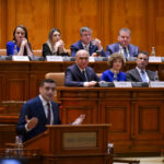 sondaj curs aur conduce cu 34 scorurile psd pnl si usr opt din zece romani spun ca tara merge intr o directie gresita 6a661b738903a