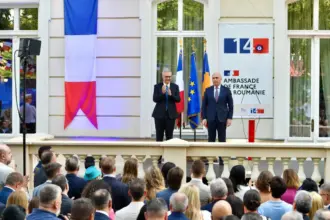 tot statul paralel la receptia ambasadei frantei romania incolonata la ordin 6a57ba008236e