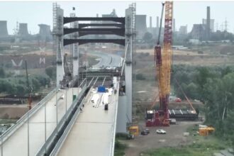 urgenta zero pentru 3 autostrazi care pleaca din bucuresti a1 a2 si a3 au nevoie rapid de a treia banda pe sens capacitatea proiectata e mult depasita de trafic 6a621203cdd31