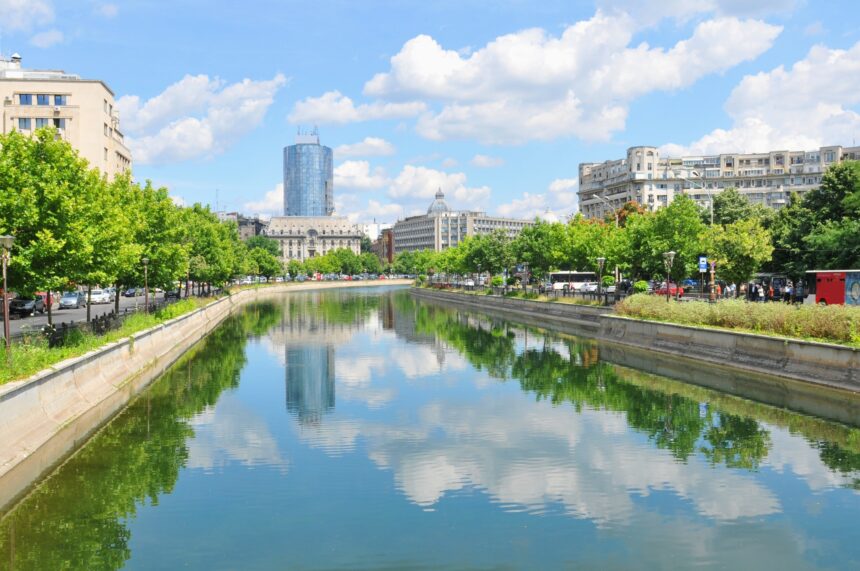 vacanta in bucuresti pe dambovita cum ar arata vara in oras daca s ar aplica proiectul unui bucurestean si alte sase planuri care chiar exista pe hartie 6a55a7e361142