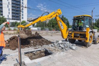 video 55 de statii de incarcare pentru autobuzele electrice sunt montate in depoul berceni ar urma sa fie instalate si la capetele de linie 6a566c9fb7cd6