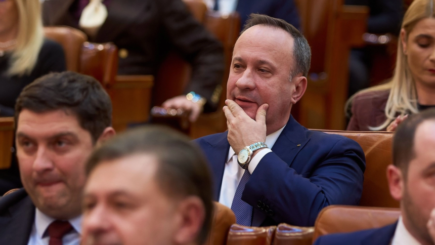 adrian caciu replica pentru ilie bolojan a aparut desteptul vietii ia te de mana cu sfarma piatra de miruta si lasa ne 6a7ecff4e4d37