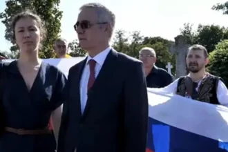 ambasadorul rusiei s a enervat dupa ce un roman i a spus mars la moscova avem dreptul sa le reamintim teritoriul romaniei s a marit cu o treime 6a8d4262cc377
