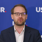 dominic fritz singurul lider care nu a mers la negocierile de la cotroceni seful usr participa online la negocierile decisive pentru 770 de milioane de euro 6a86e7b9dcbf3