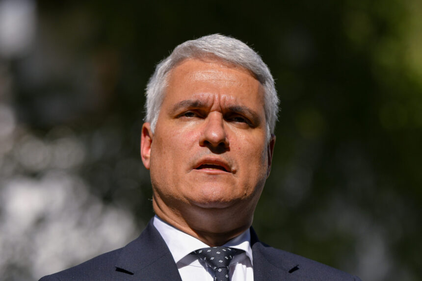 dragos pislaru acuza psd de ipocrizie pe tema legii salarizarii am primit un proiect de 15 miliarde dar nu ii avem din cauza dezmatului bugetar 6a8c927e01d26