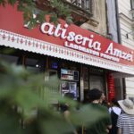 foto provocarea je suis nea mihai 8 zile de coada la merdenele la patiseria amzei cum ar fi iertat niculusca de la mita biciclista pentru aroganta si dispret 6a8955240700b