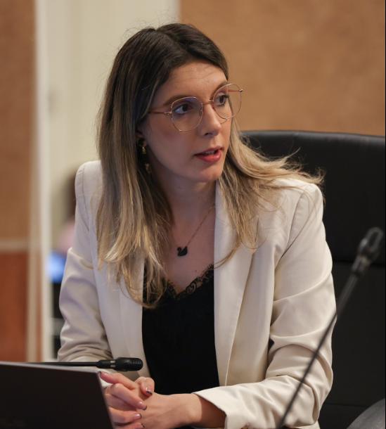 ministra mediului 2 7 milioane de lei au investit romsilva si directia silvica prahova in sediul lor care a iesit mai mult cabana decat sediu administrativ 6a8ea4230695a