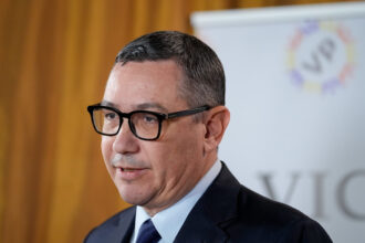 ponta atac dur la miruta omul e foarte prost pe vremuri te impuscau pentru asta 6a8d91e9cb9c1