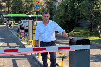 primariile bucurestene au descoperit parcarile hipermarketurilor si vor sa negocieze pentru ele masinile ar putea dormi la kaufland carrefour co cat timp magazinele sunt inchise 6a8ed364a9cc8