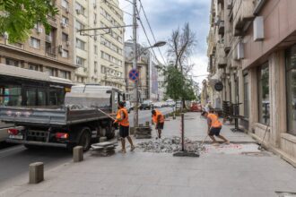 reparatii peste reparatii se fac in bucuresti mai ales la capitolul pavaj in centrul orasului cand il vad cum clampane si faramitat mi se pune pe suflet spune ciucu 6a7e205a16abb