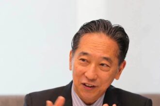 video ambasadorul japoniei in romania katae takashi nadia comaneci este numele care le vine japonezilor in minte cand se gandesc la romania 6a8a8eec3c1cf